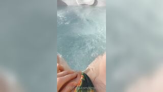 Xmimirose Masturbates In The Water Her POV