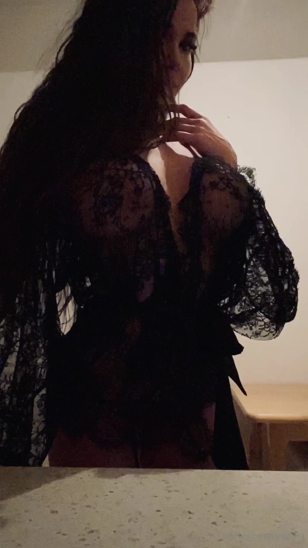 LovaLova Flashing Tits In Slow Motion