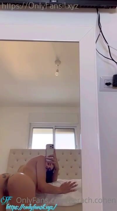 Perach Cohen Masturbates In The Mirror